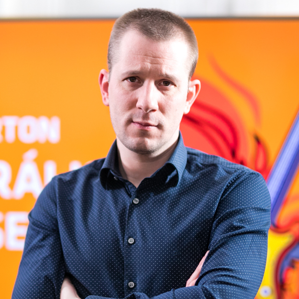Márton Békés